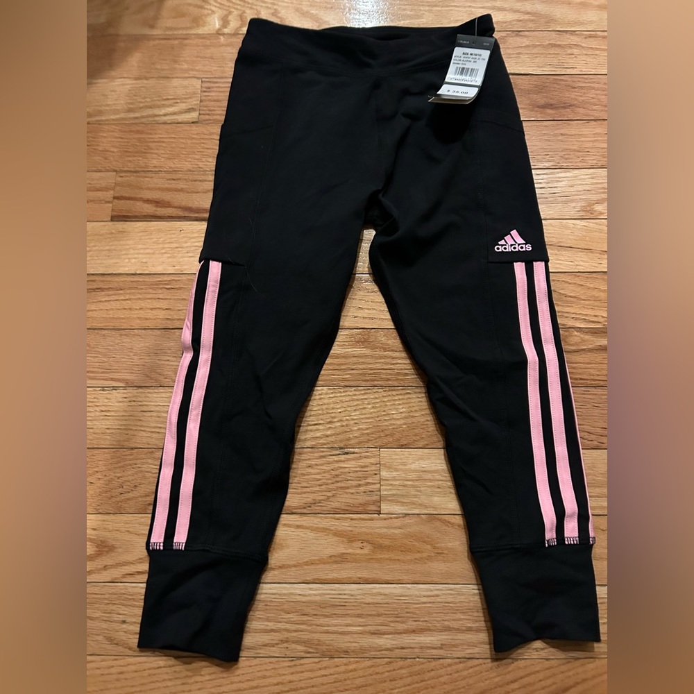 Girls Adidas Athletic capris pants Size M (10/12) New With Tags